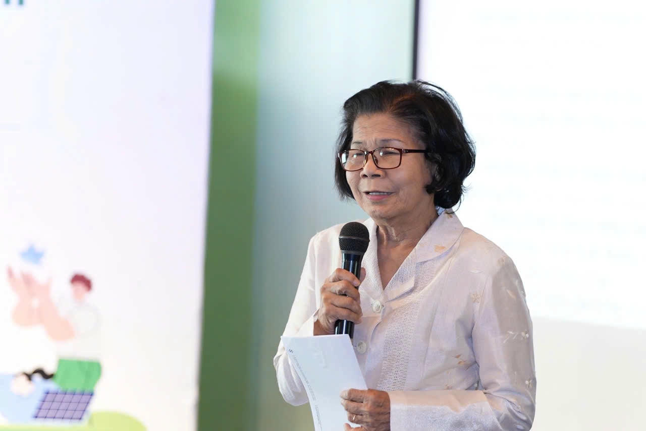 Bà Vũ Kim Hạnh