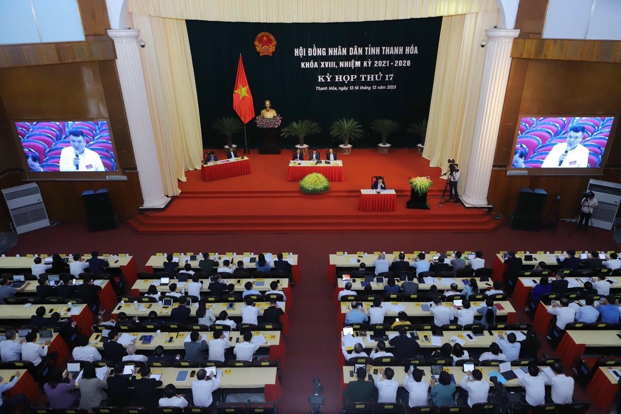 toan-canh1.jpg