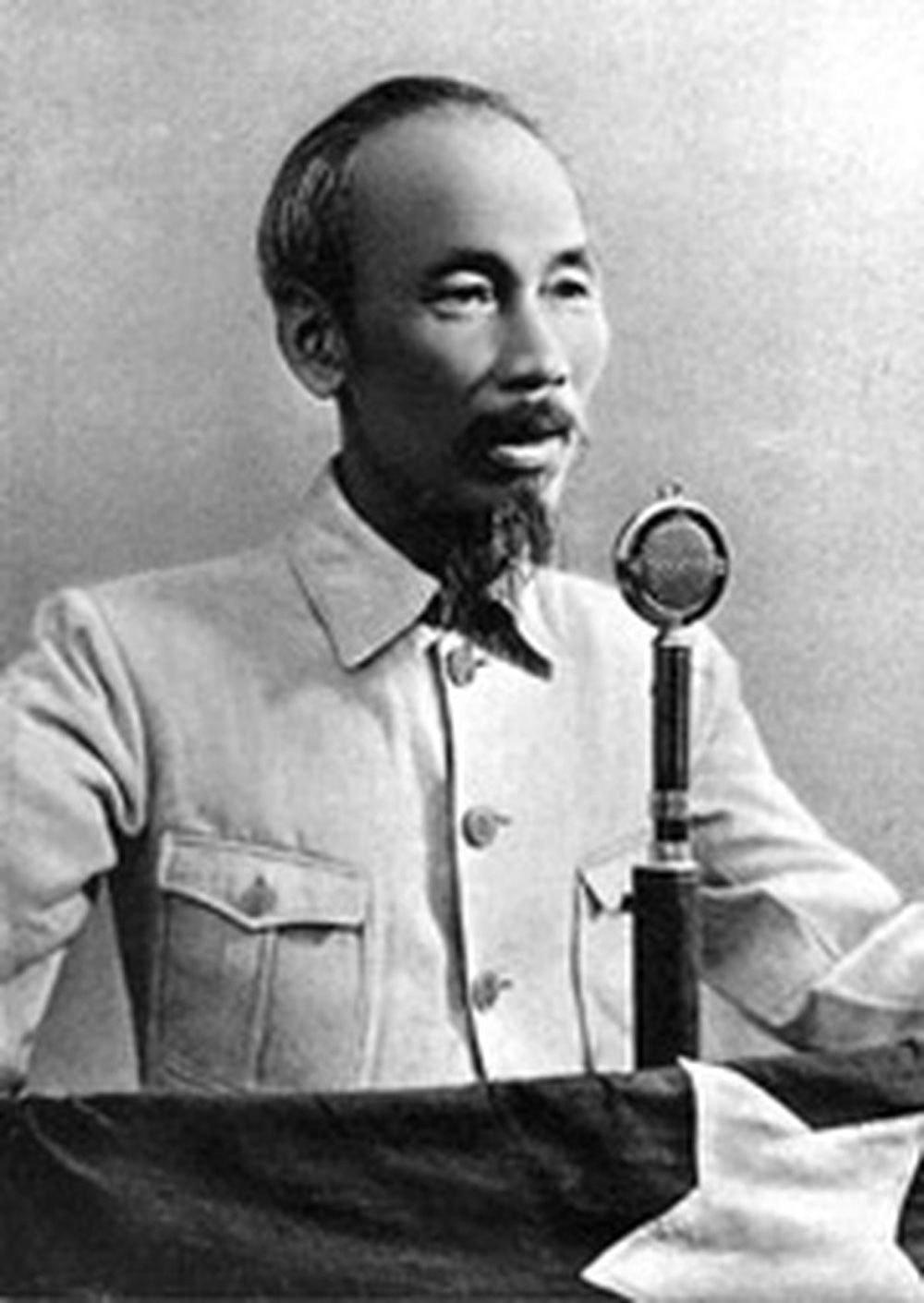 hochiminh_tuyengondoclap-1000x1411.jpeg