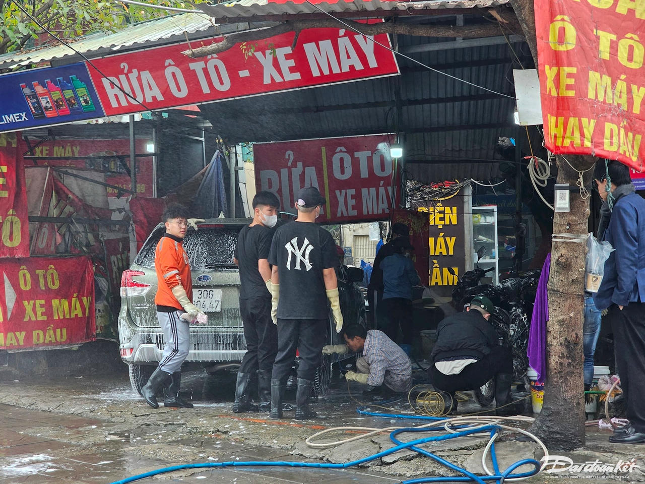 W_rua_xe-le-khanh13.jpg