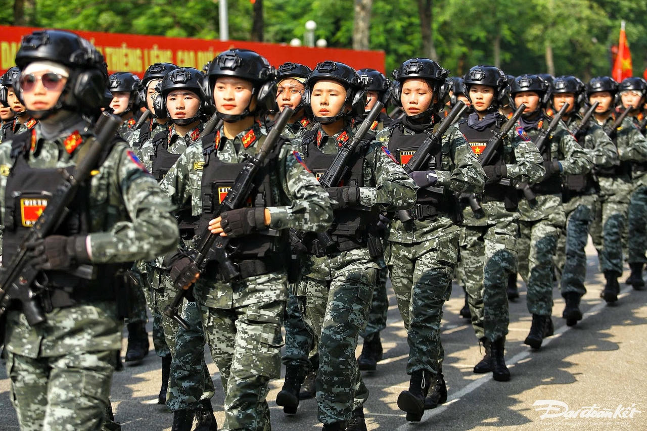diễu binh14