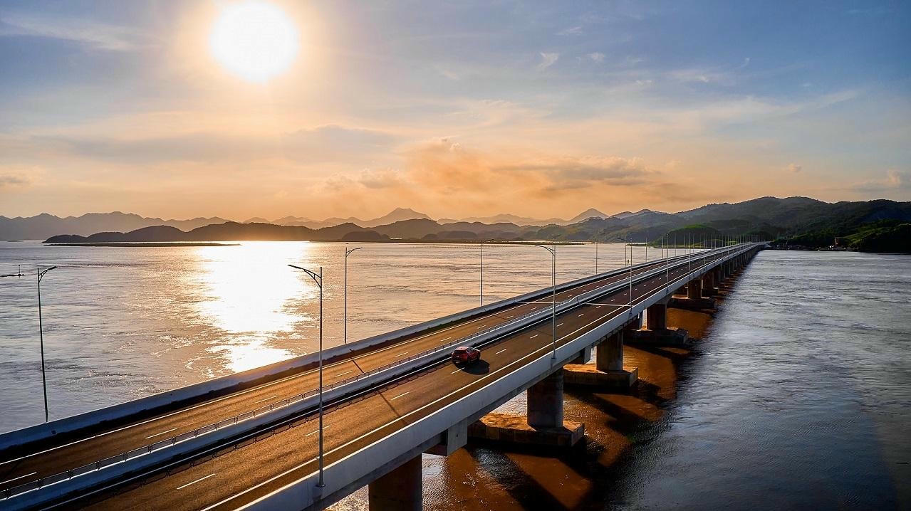 Cao tốc Vân Đồn - Móng Cái.