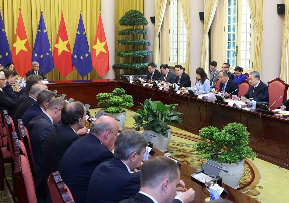 vna_potal_chu_tich_nuoc_to_lam_tiep_dai_su_cac_nuoc_lien_minh_chau_au_7418795.jpg