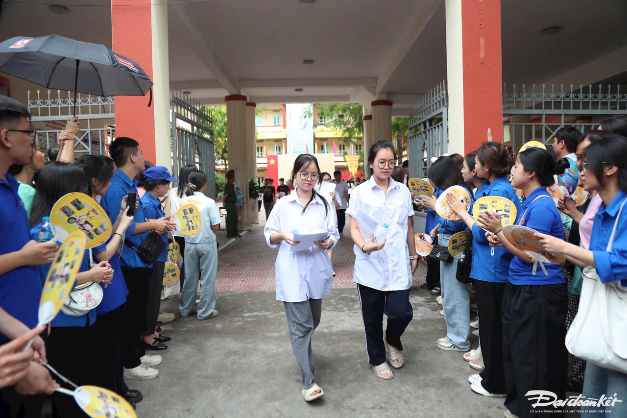 Thí sinh tại kỳ thi vào lớp 10 năm học 2024-2025 tại Hà Nội. Ảnh: Lê Khánh.