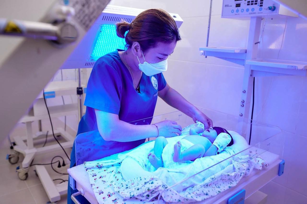 Nhiều trang thiết bị hiện đại giúp nâng cao chất lượng công tác khám chữa bệnh.