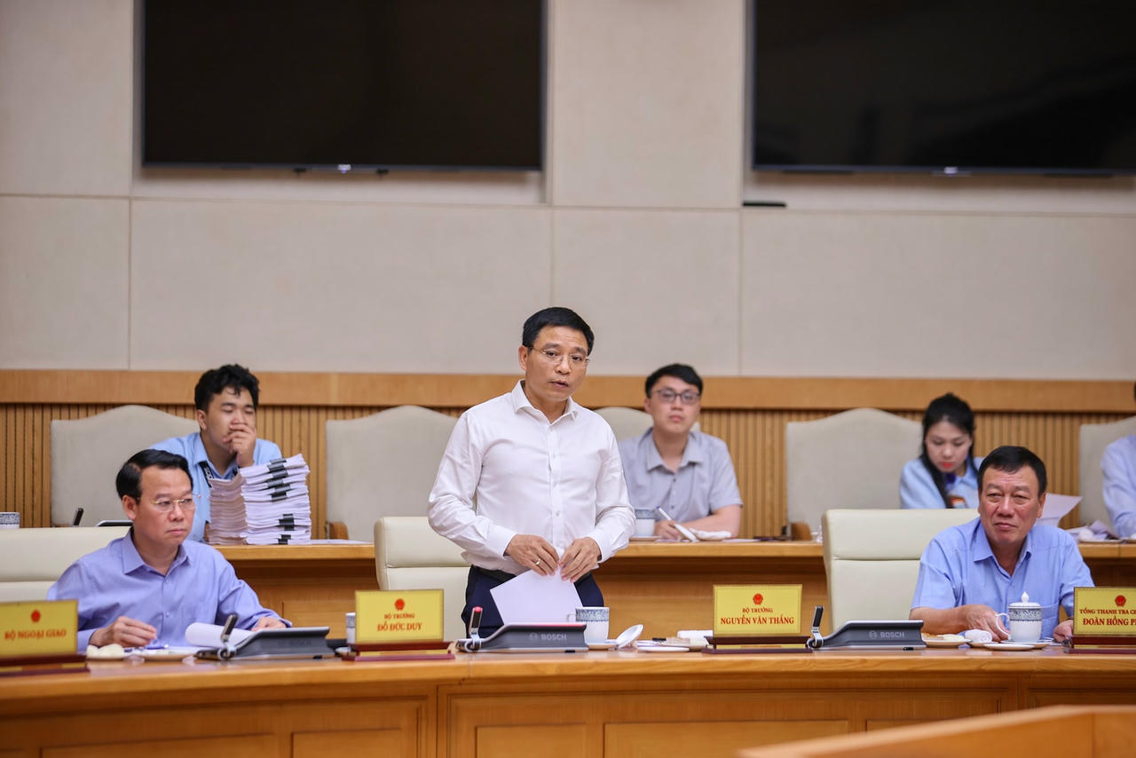 Thủ tướng: Ban hành 28 nghị định về phân cấp, phân quyền, phân định thẩm quyền chậm nhất ngày 15/6- Ảnh 6.