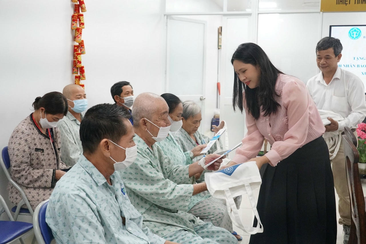 hcm2.jpg