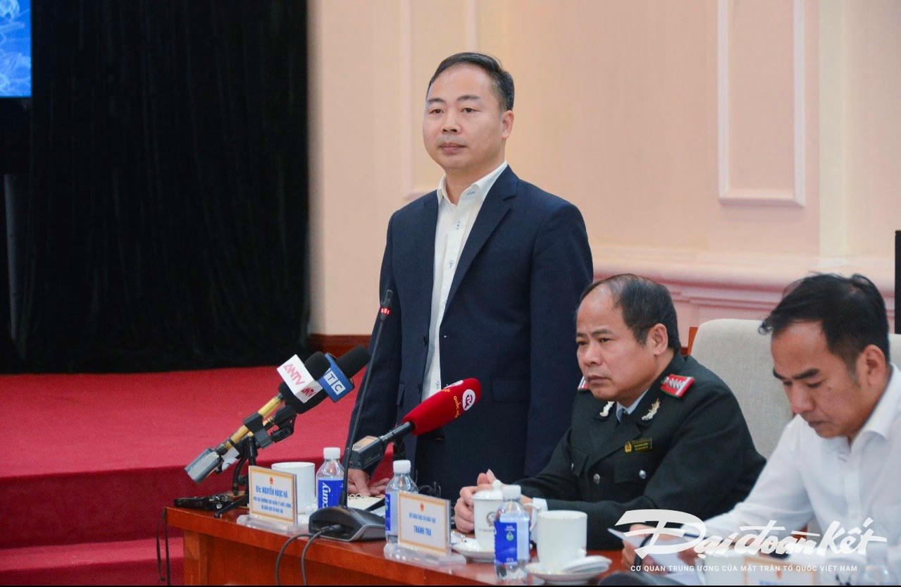 W_anh-ha.jpg