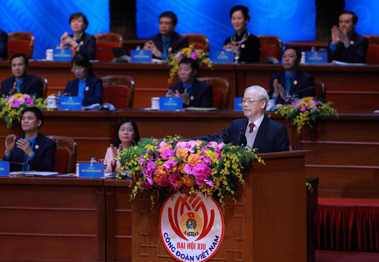 tong-bi-thu-dhcd.jpg