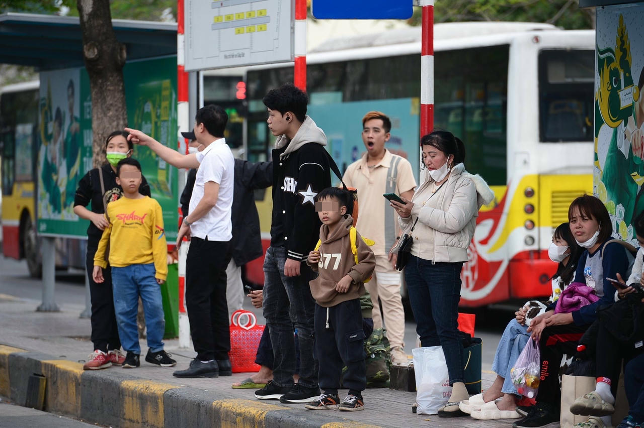 ben_xe_dong_duc-le-khanh13(1).jpg