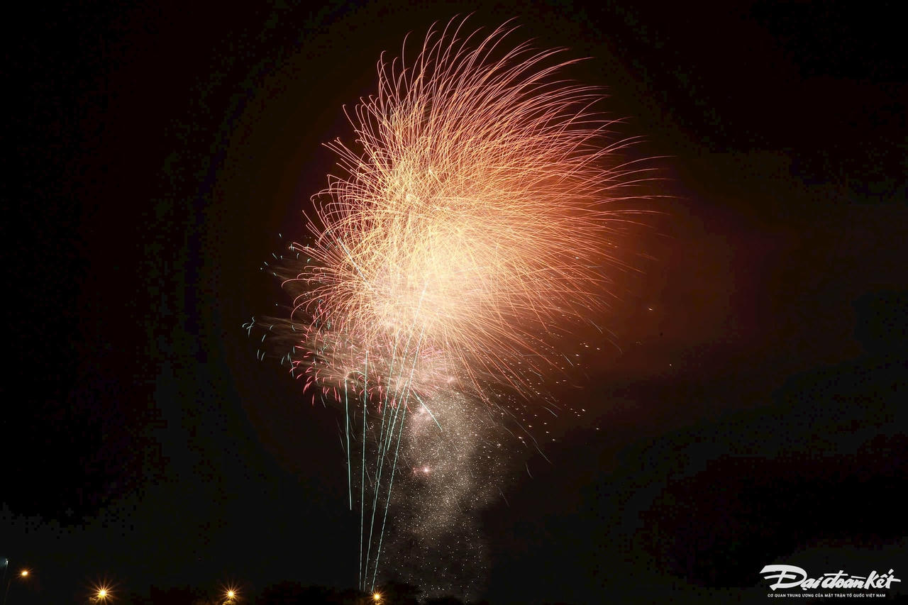 phao hoa10