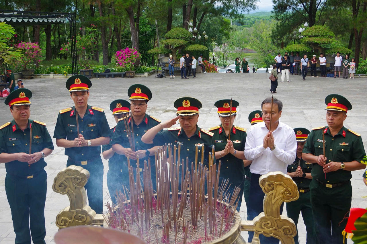 thanh-co-10.jpg