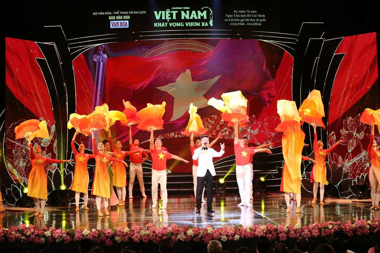 Chương trViệt Nam - Khát vọng vươn xa là chương trình nghệ thuật mang ý nghĩa chính trị sâu sắc