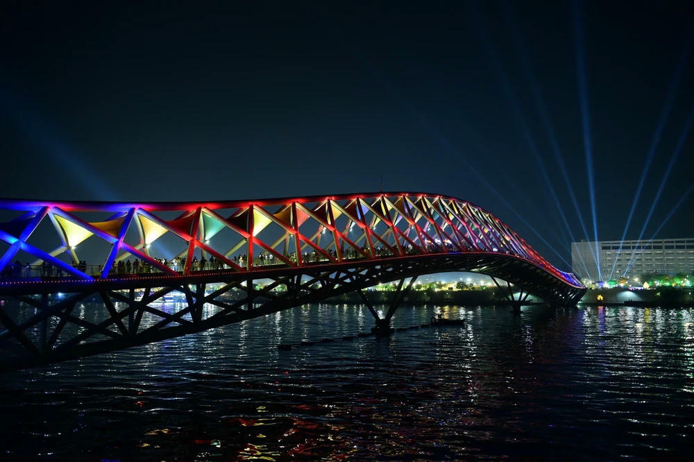 ttxvn-phao-hoa-2024-30-8513.jpg