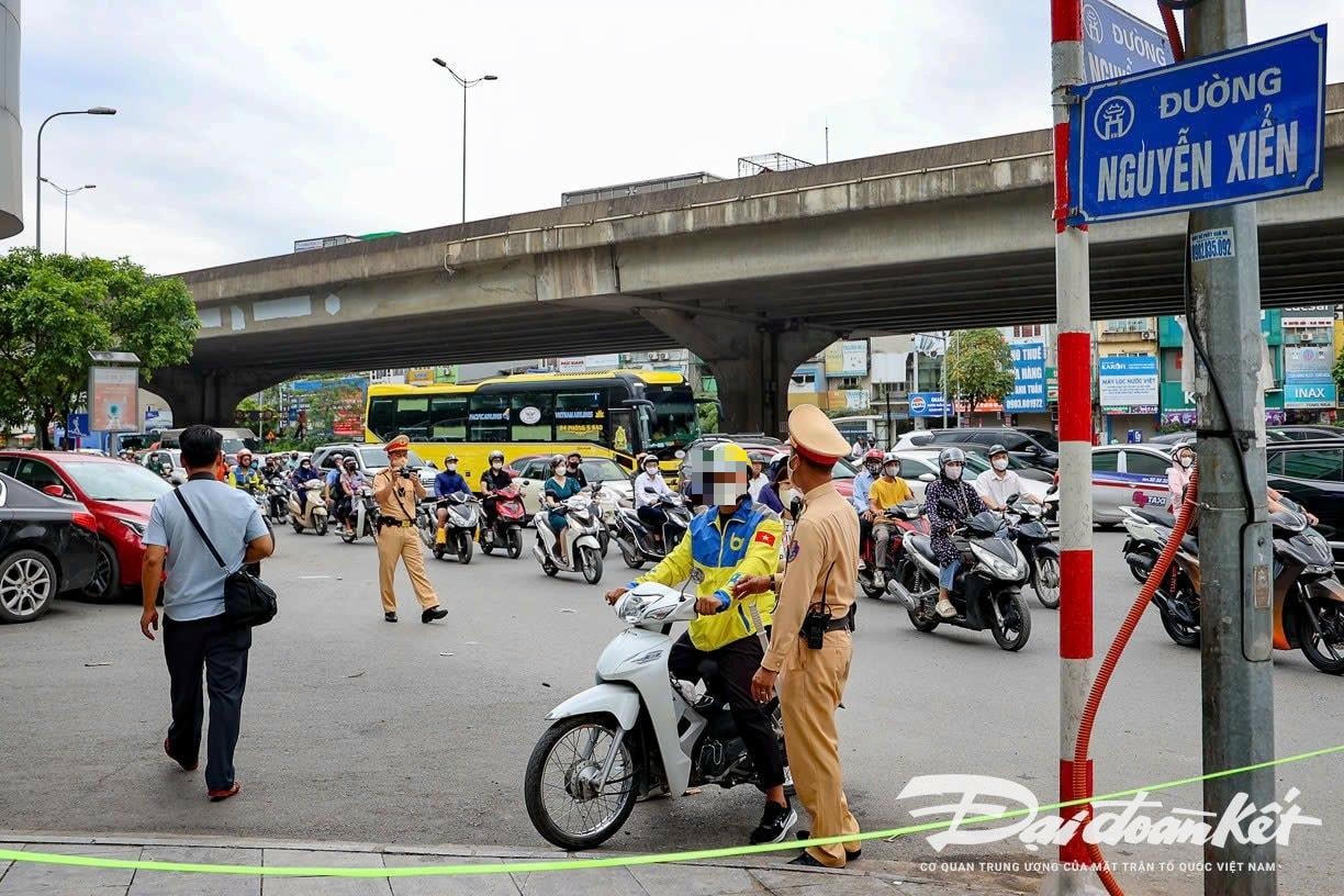 xe_om_cong-nghe-le-khanh28(1).jpg