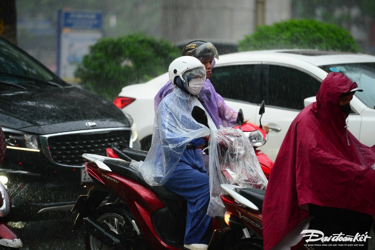 tac_duong-le-khanh19.jpg