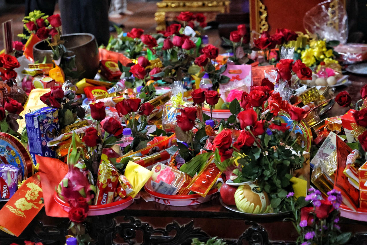 W_chua_ha_cau_duyen12.jpg