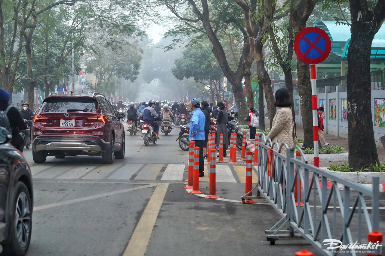 W_cam_xe_o_to-le-khanh4.jpg