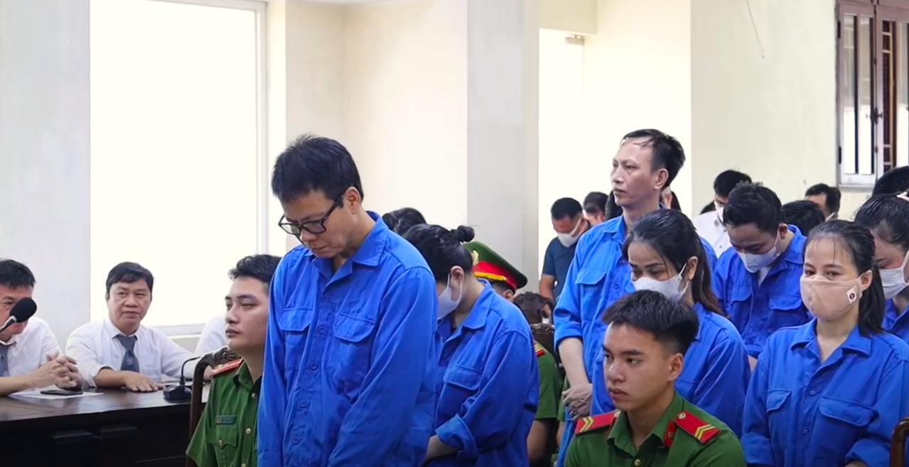 Anh duoi phai
