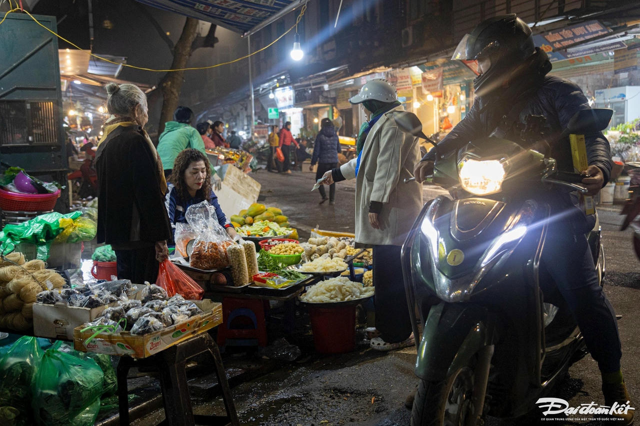 W_cho_hang_be-le-khanh21.jpg