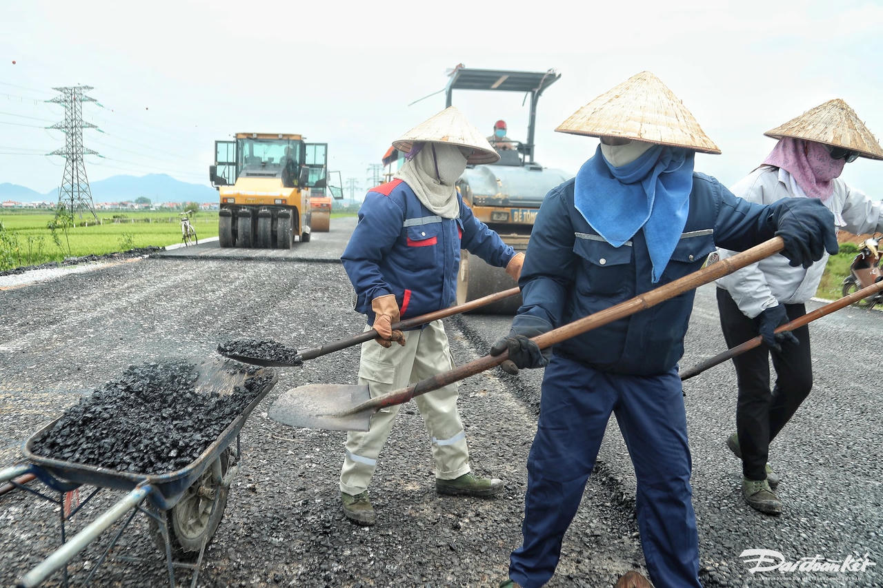 vanh_dai_4-le-khanh6.jpg