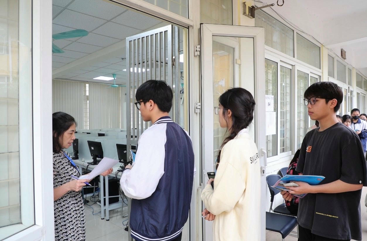 Thí sinh dự thi đánh giá năng lực năm 2024 của Đại học Quốc gia Hà Nội.