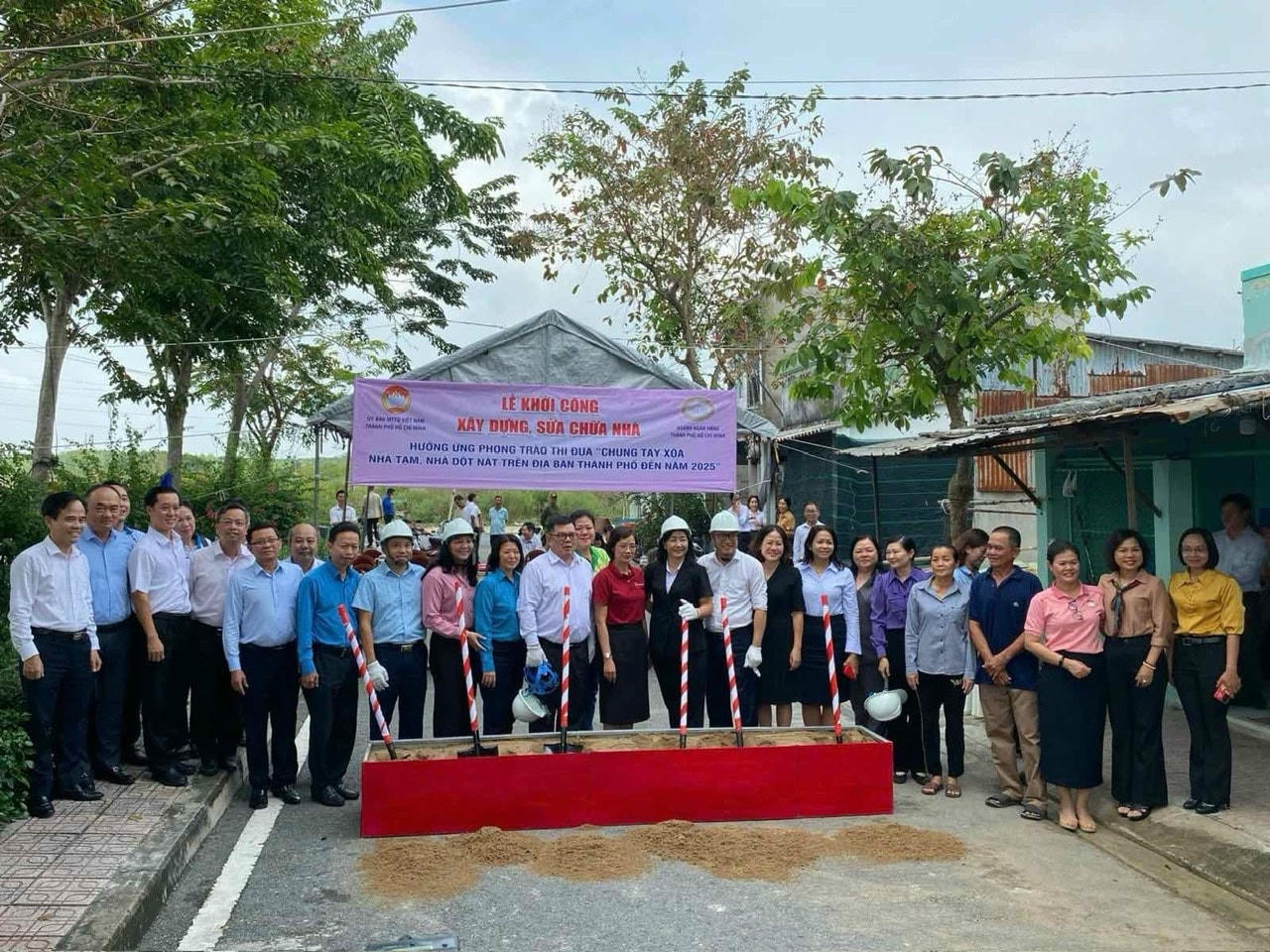 Xóa nhà tạm 2