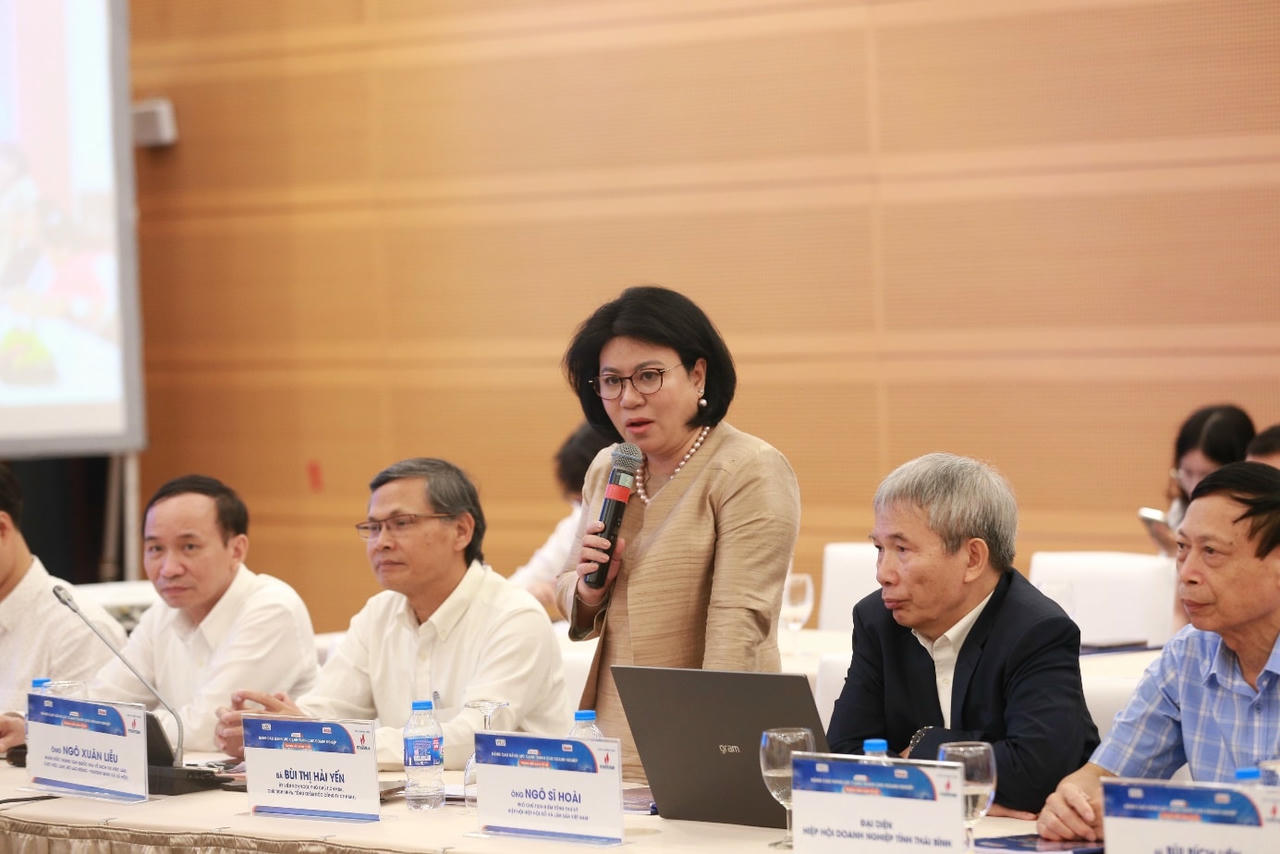 Bà Bùi Thị Hải Yến Bà Bùi Thị Hải Yến - Ủy viên BCH VCCI Phó Chủ tịch HBA, Chủ tịch HNEW, Tổng Giám đốc Công ty CP Hanel.