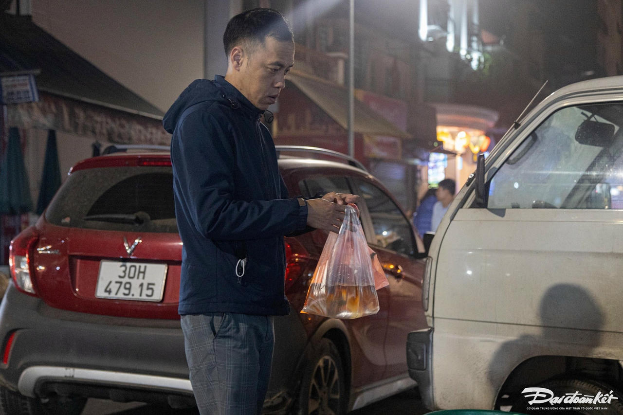 W_cho_hang_be-le-khanh16.jpg