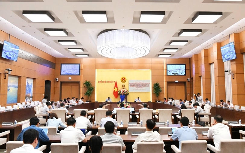 Đoàn Giám sát triển khai các Nghị quyết của Quốc hội về các Chương trình MTQG làm việc với Ủy ban Dân tộc về kết quả triển khai Nghị quyết 120/2020/QH14 của Quốc hội về phê duyệt Chủ trương đầu tư Chương trình MTQG 1719.