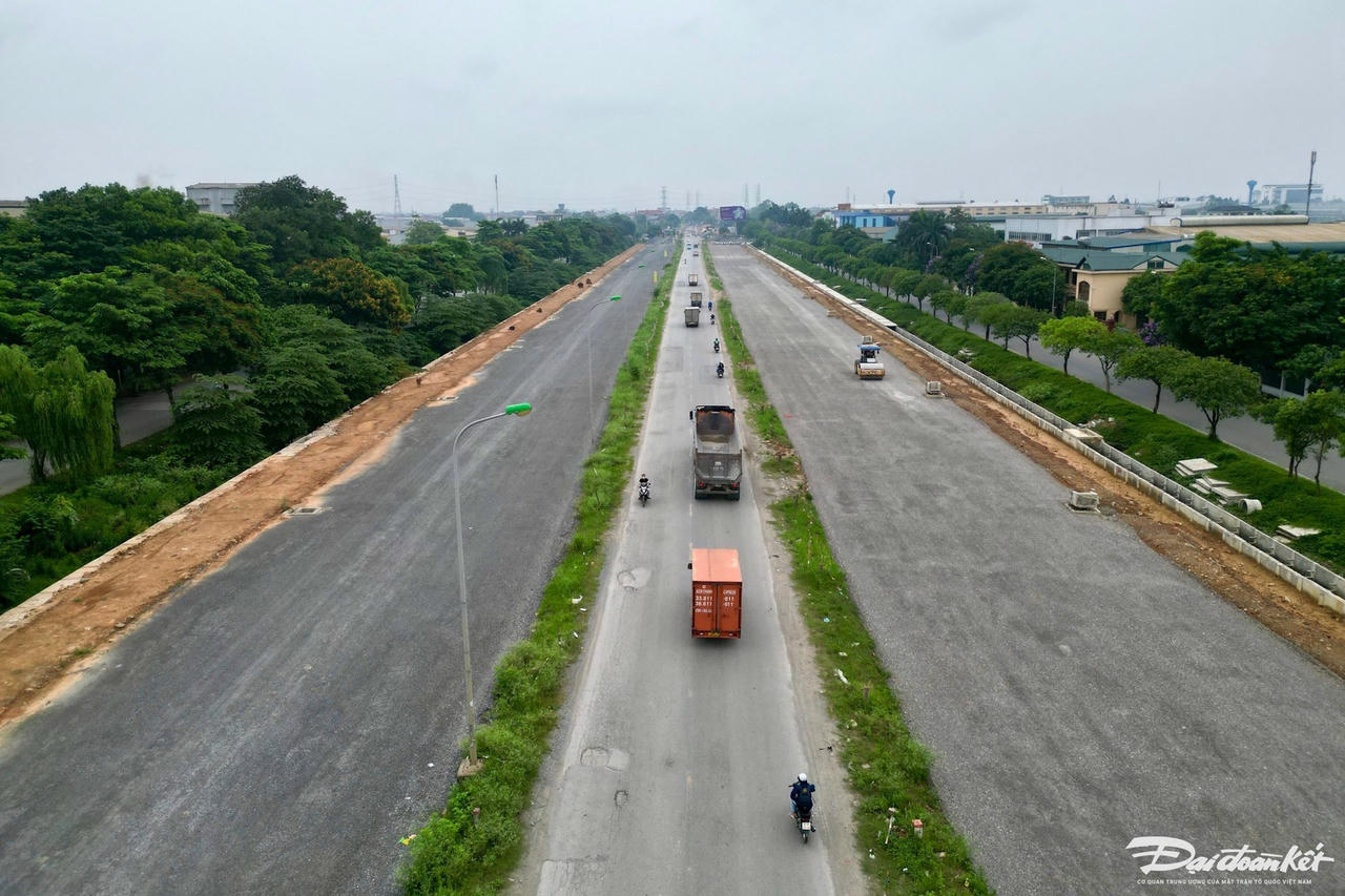Hiện tại,