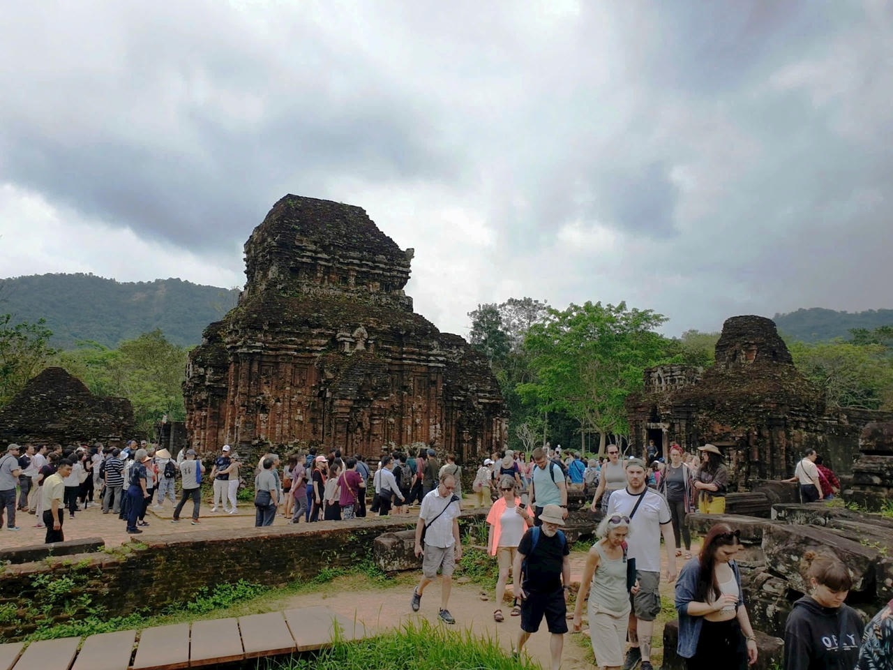 bai duoi