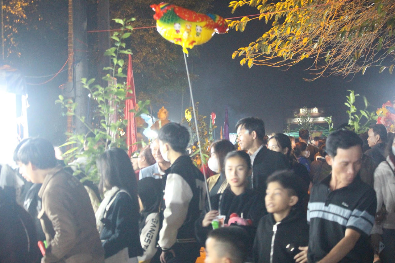 2-cho-dinh.jpg