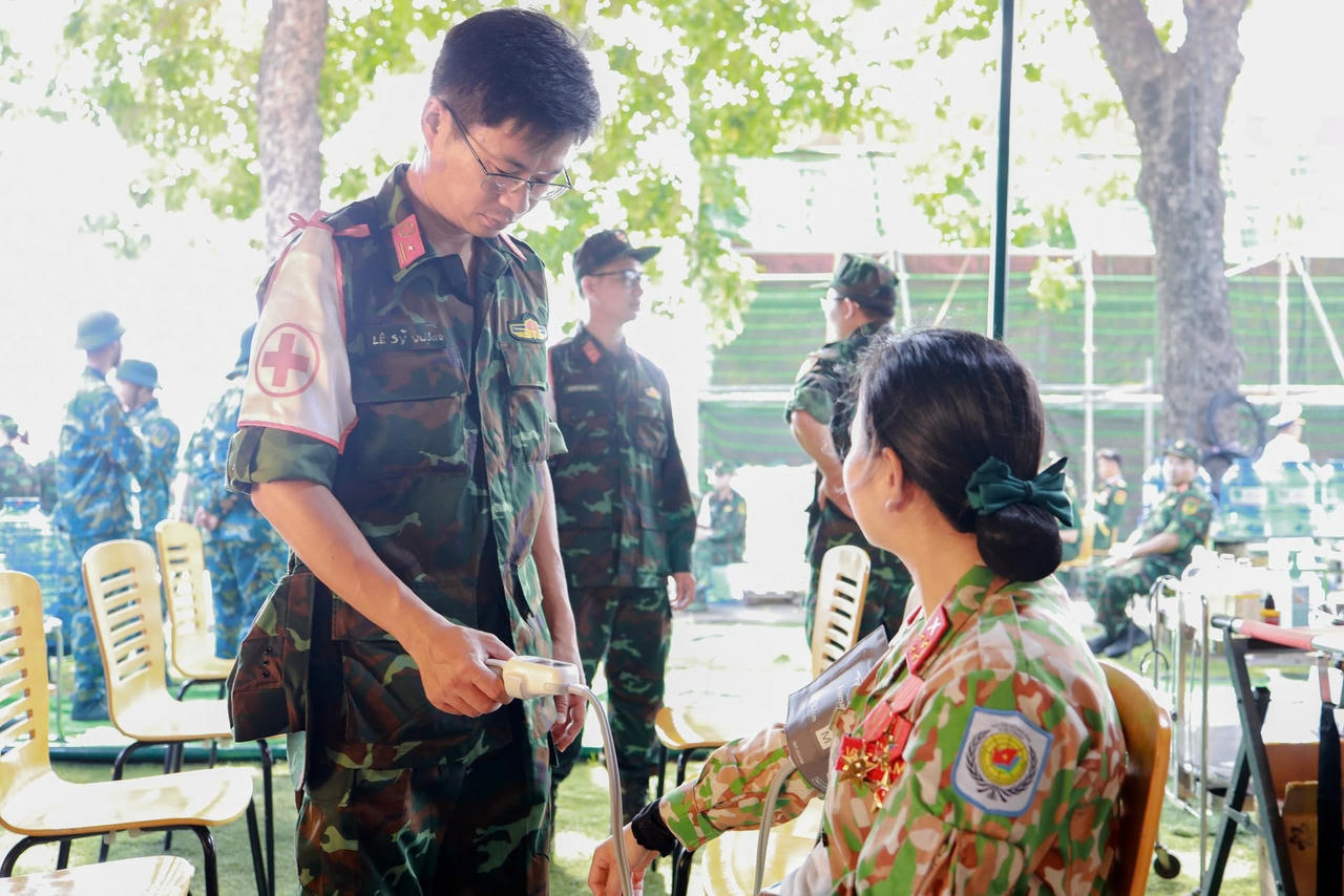 y tế 2