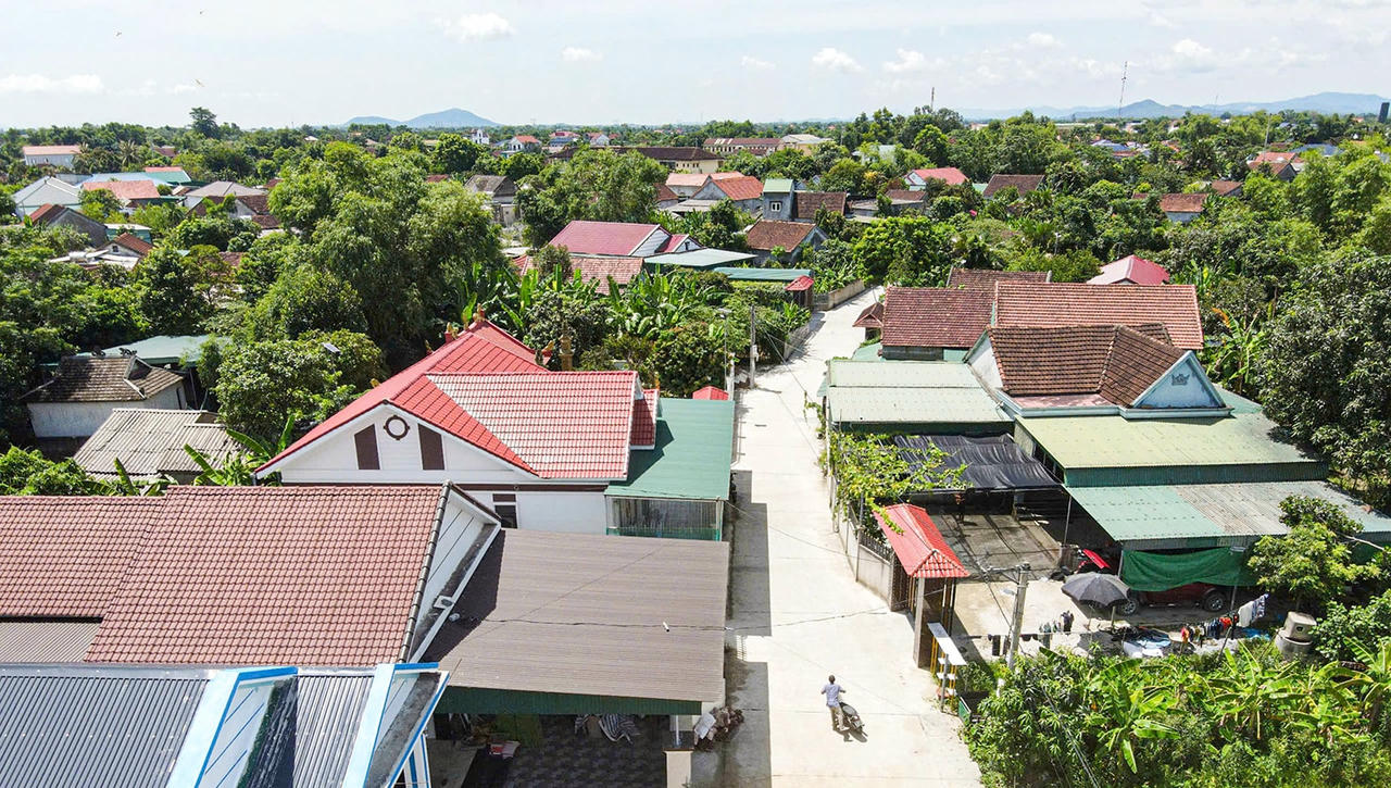 Sau vẻ bình yên, thôn Trung Khánh đang đối mặt với nỗi lo khi nhiều người liên tiếp mắc bệnh ung thư