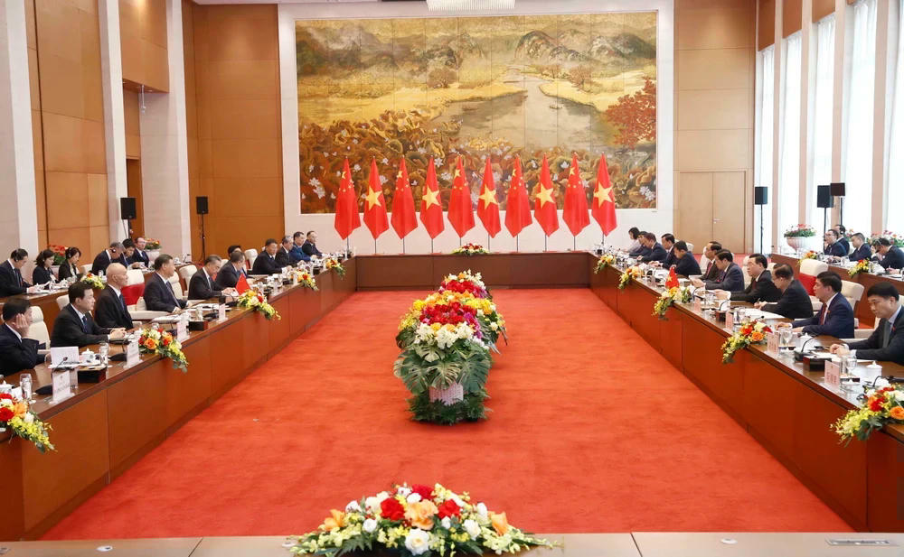 Chủ tịch Quốc hội Vương Đình Huệ hội kiến Tổng Bí thư, Chủ tịch nước Trung Quốc Tập Cận Bình. (Ảnh: Doãn Tấn/TTXVN) ttxvn-chu-tich-quoc-hoi-hoi-kien-2526.jpg