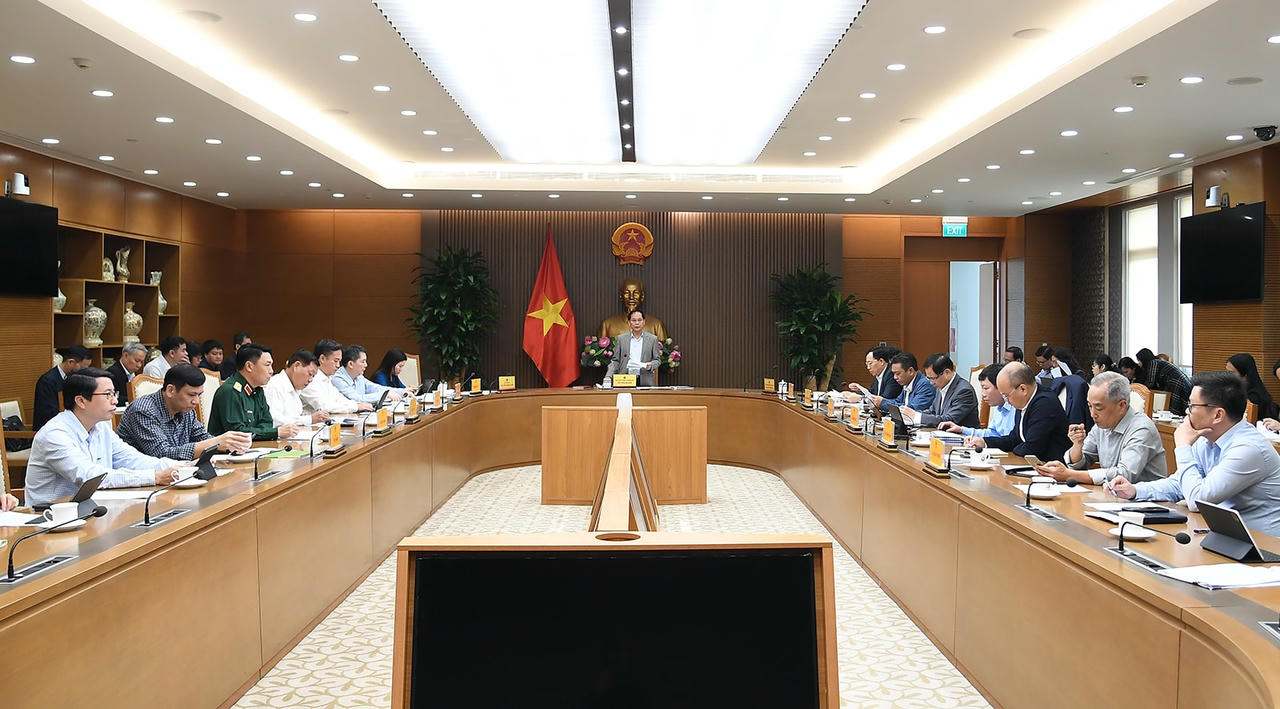 Phó Thủ tướng Bùi Thanh Sơn chủ trì họp Tổ công tác về hợp tác kinh tế, thương mại với Hoa Kỳ- Ảnh 2.
