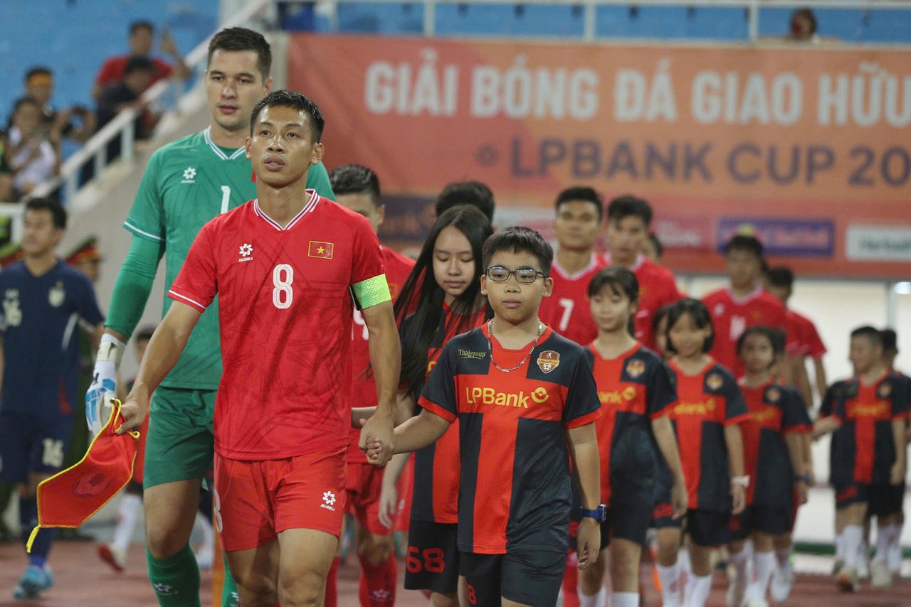 Bai the thao ngay 25-2