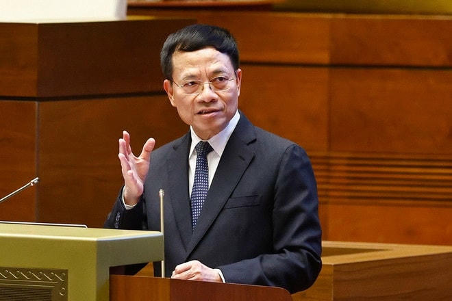 nguyen-manh-hung.jpg