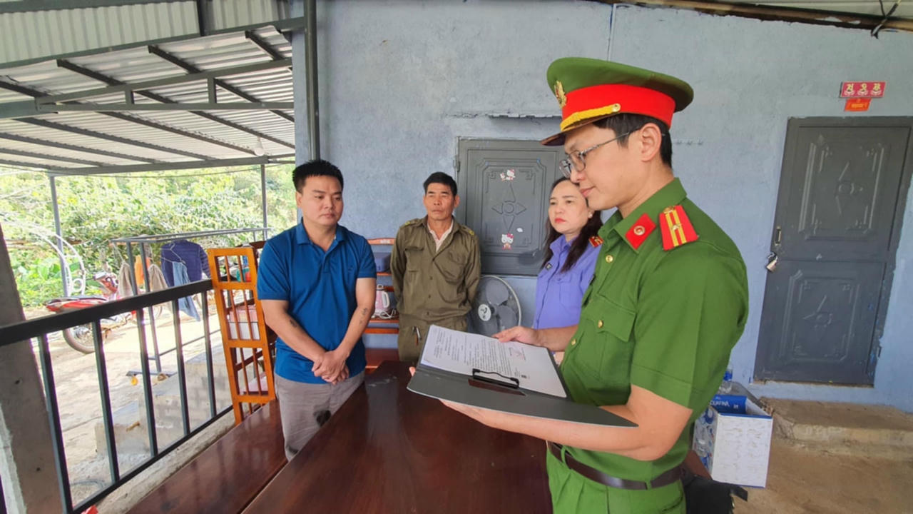 Vợ chồng Tuấn đã dùng thủ đoạn tu tập đắc đạo để lừa 3 bị hại chiếm đoạt gần 100 tỷ đồng.