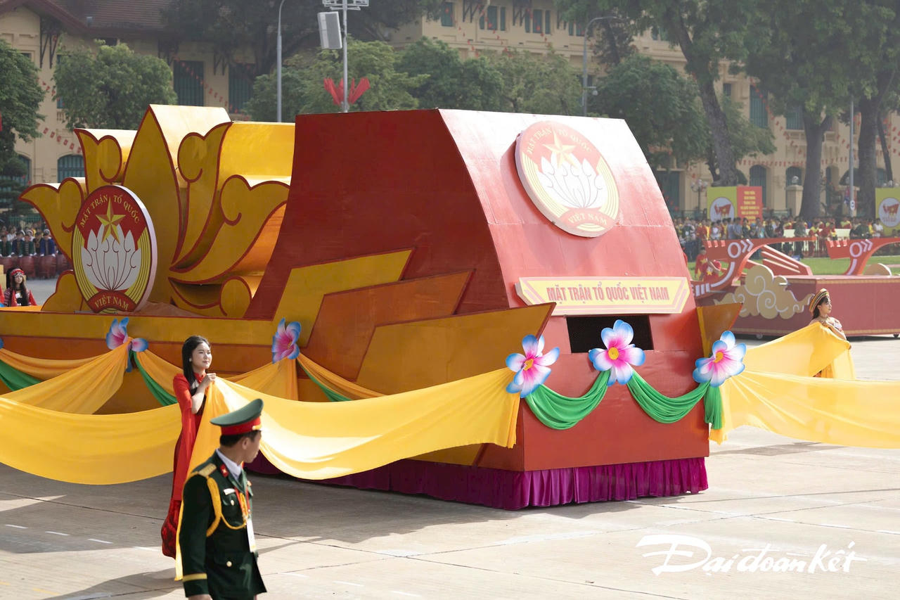 dieuhanh129.jpg