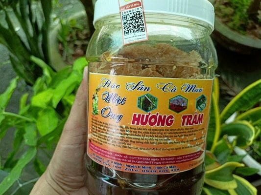 Người tiêu dùng nên chọn mua sản phẩm mật ong có nhãn mác và mã quét truy xuất nguồn gốc