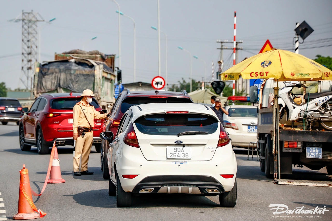 xu_phat_le_khanh99.jpg