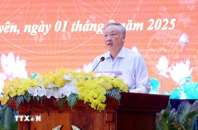 Phó Thủ tướng Thường trực Nguyễn Hòa Bình phát biểu. (Ảnh: Phạm Kiên/TTXVN) ttxvn-0109-pho-thu-tuong-dac-xa-2.jpg