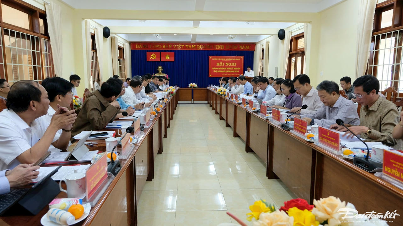 LAM VIEC 1