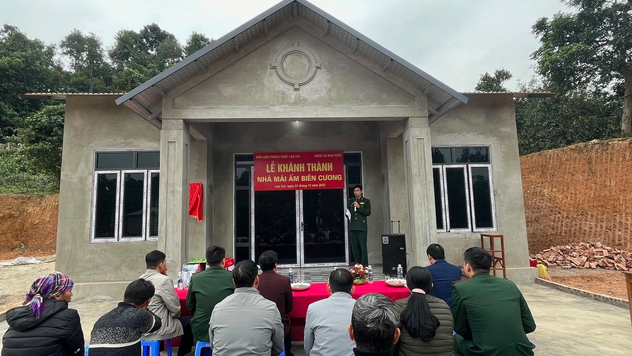 quang-canh-ban-giao-ngoi-nha-mai-am-noi-bien-cuong.jpg