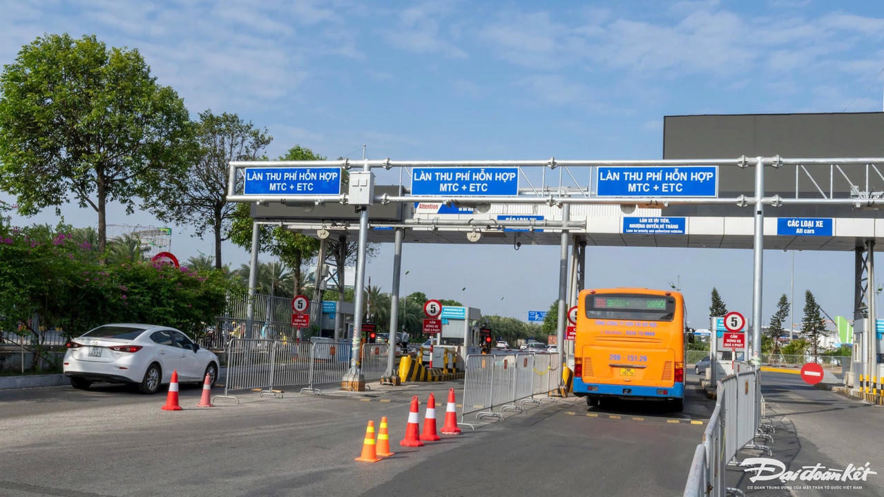 Chùm ảnh 3 làn thu phí tự động tại Cảng HKQT Nội Bài (2)