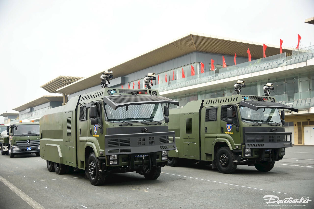ky-niem-50-nam-canh-sat-co-dongntd_8328.jpg