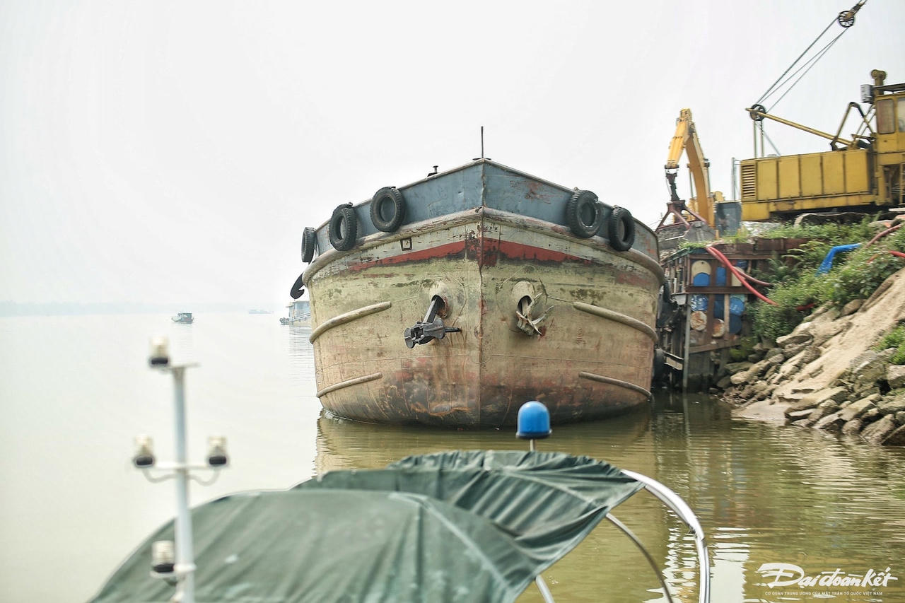 csgt_kiem_tra_tau_thuyen_truoc_mua_mua_bao-le-khanh10.jpg