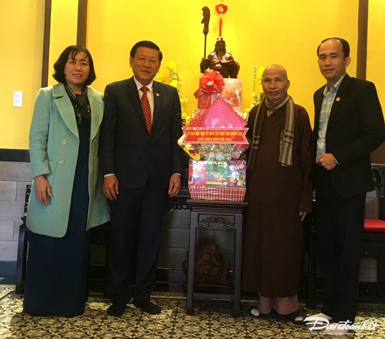 W_tham-1.jpg